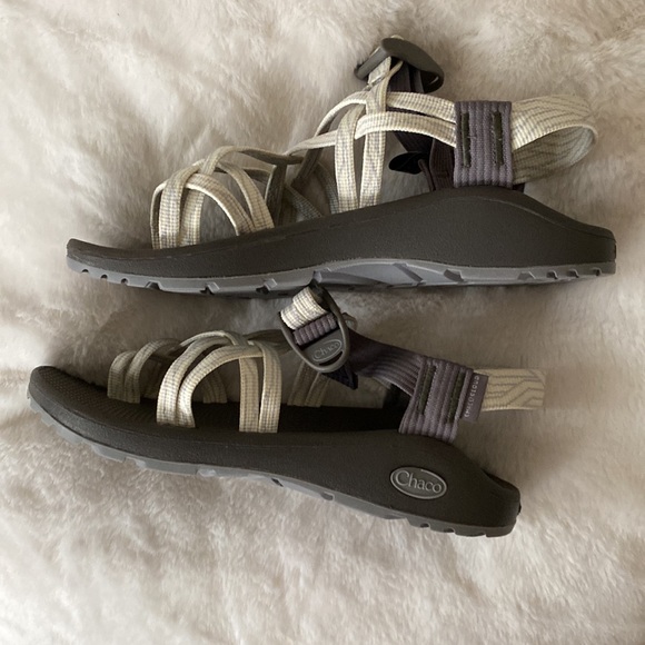 EUC Women’s Chaco Cloud sandals size 7 - Picture 10 of 12